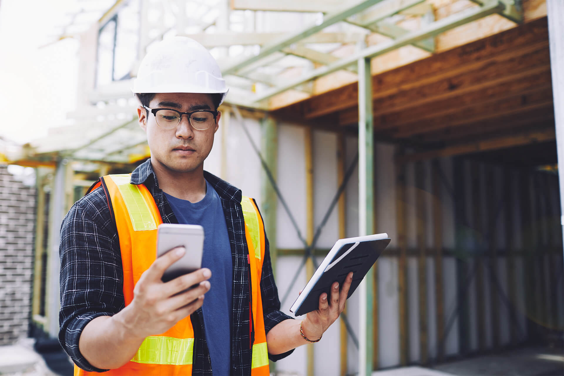 engineer conducting a vibration monitoring test